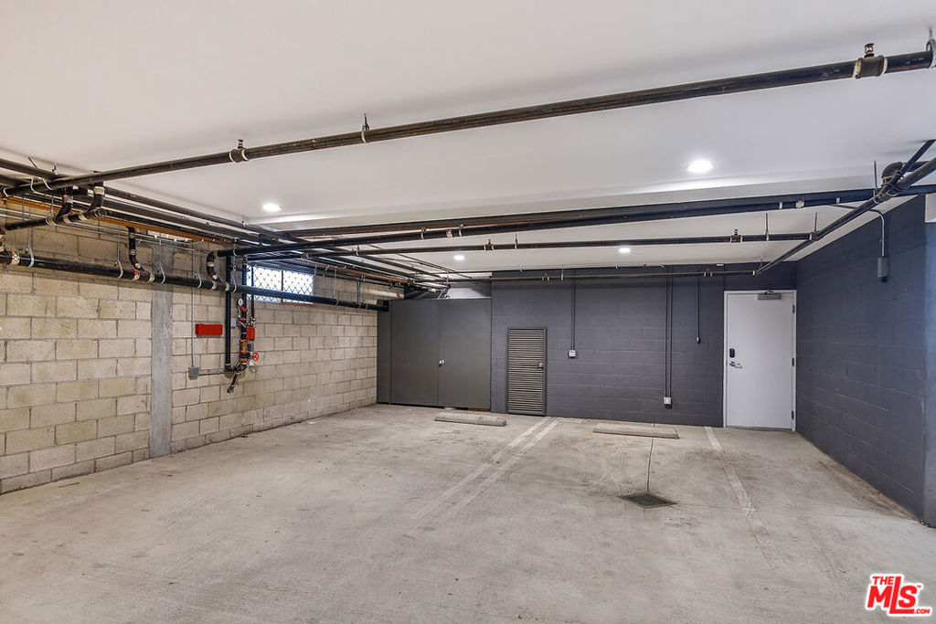 732 Huntley Drive Unit: 1