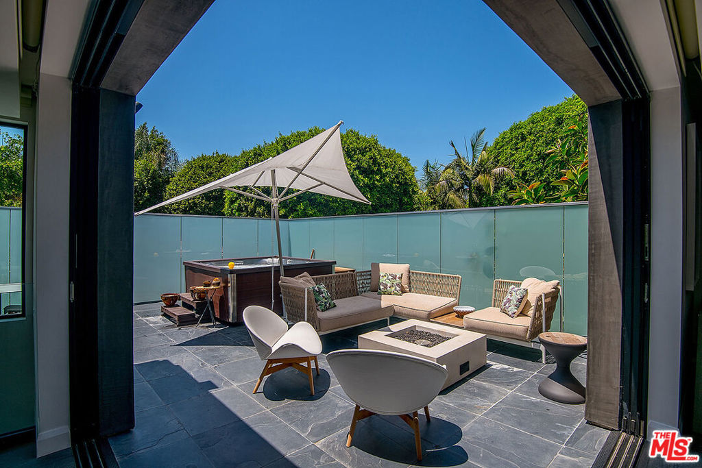 732 Huntley Drive Unit: 1