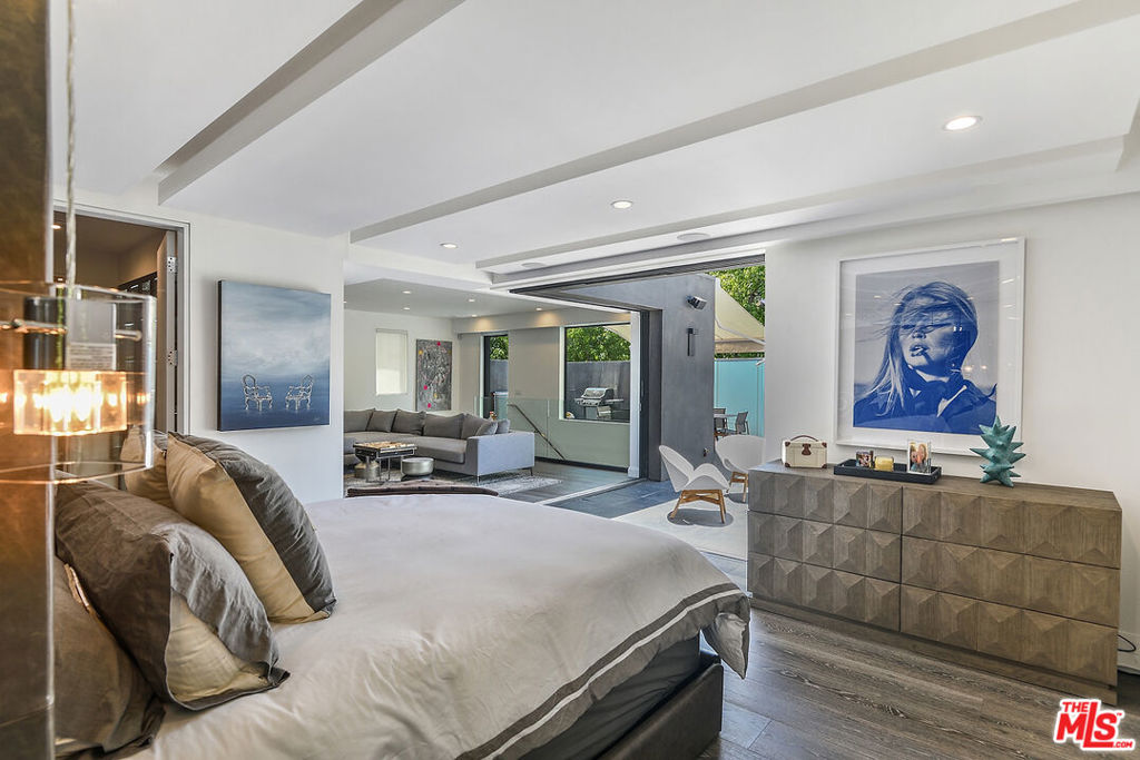 732 Huntley Drive Unit: 1