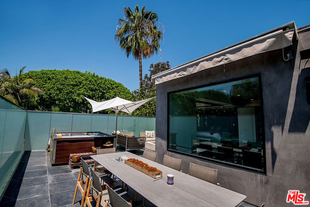 732 Huntley Drive Unit: 1