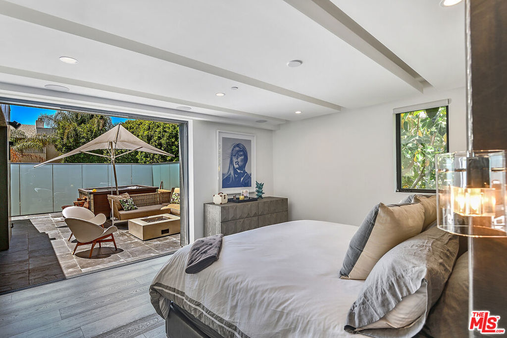 732 Huntley Drive Unit: 1