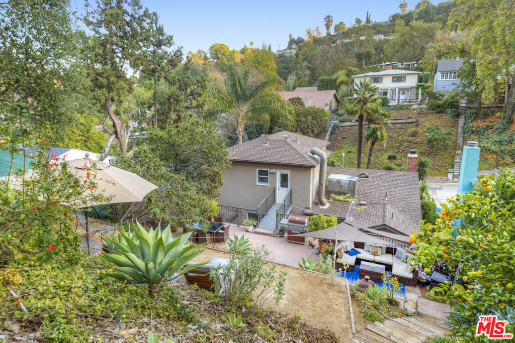 3831 Broadlawn Drive