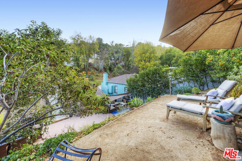 3831 Broadlawn Drive