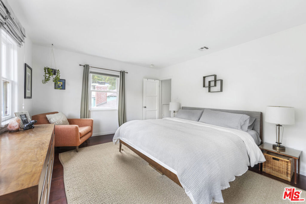 3831 Broadlawn Drive