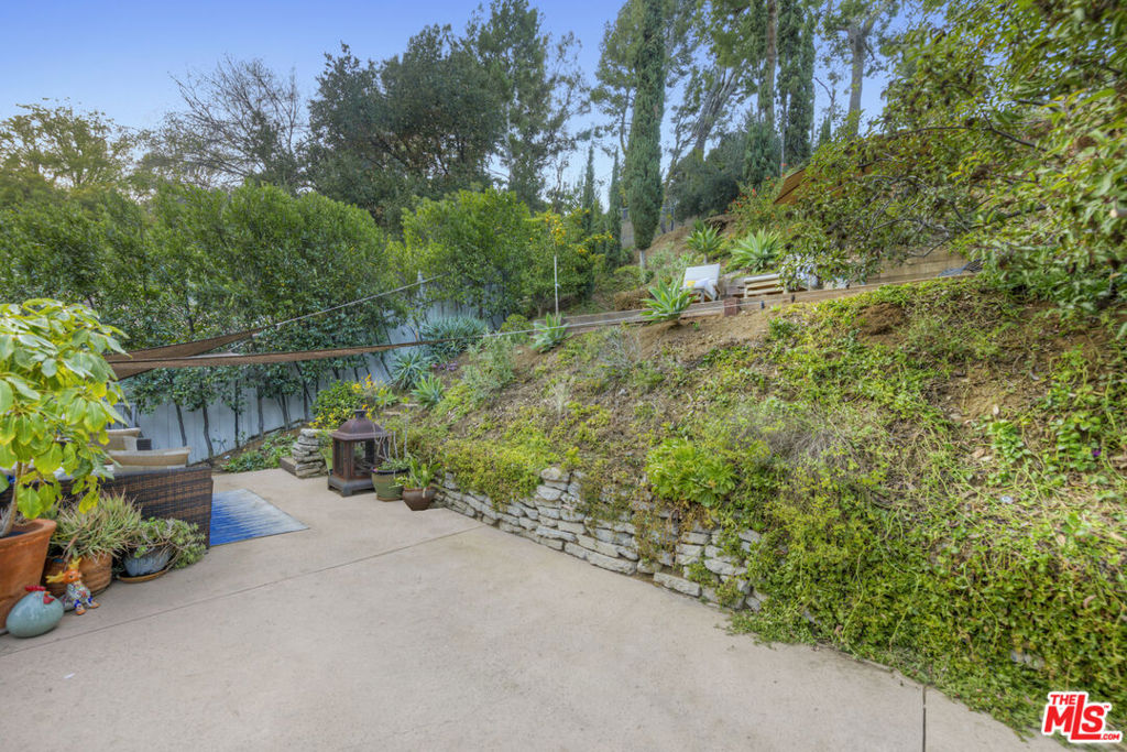 3831 Broadlawn Drive