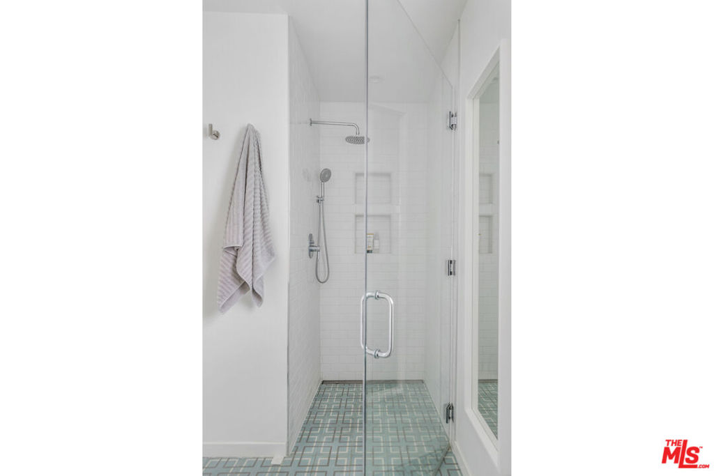 3831 Broadlawn Drive