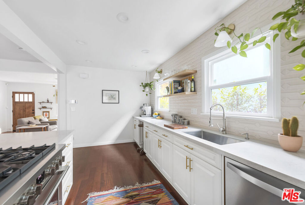 3831 Broadlawn Drive