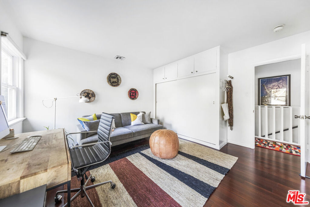 3831 Broadlawn Drive