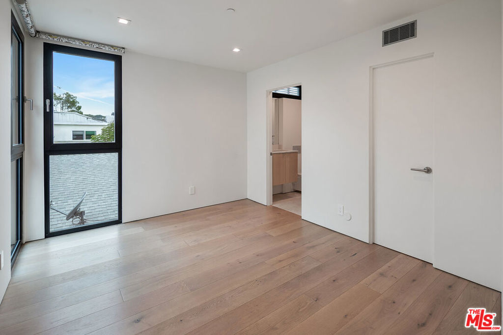 3104 7th Street