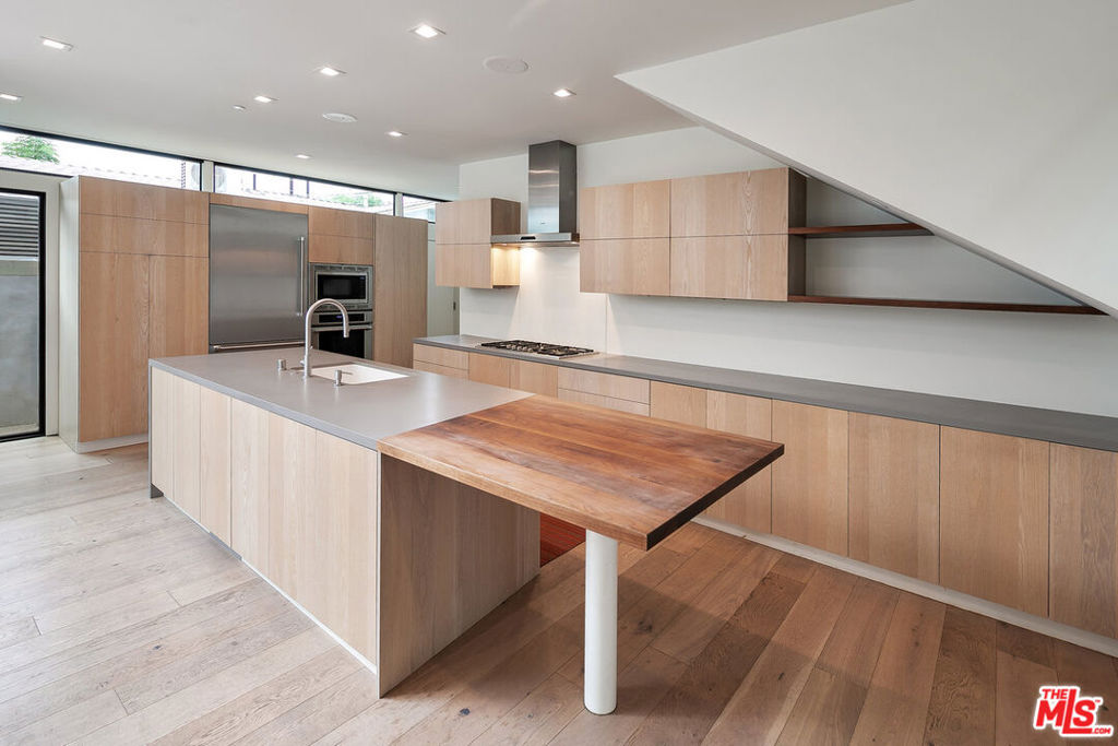 3104 7th Street