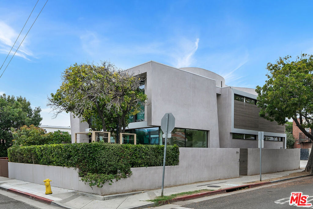 3104 7th Street