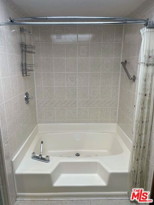 2457 Arapaho Avenue Unit: 131