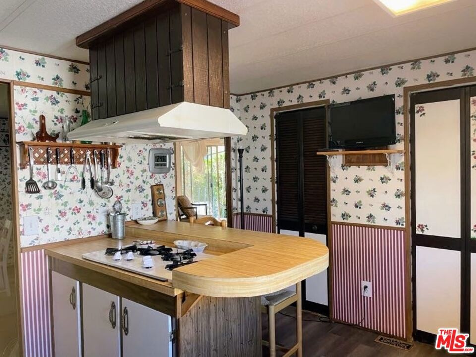 2457 Arapaho Avenue Unit: 131