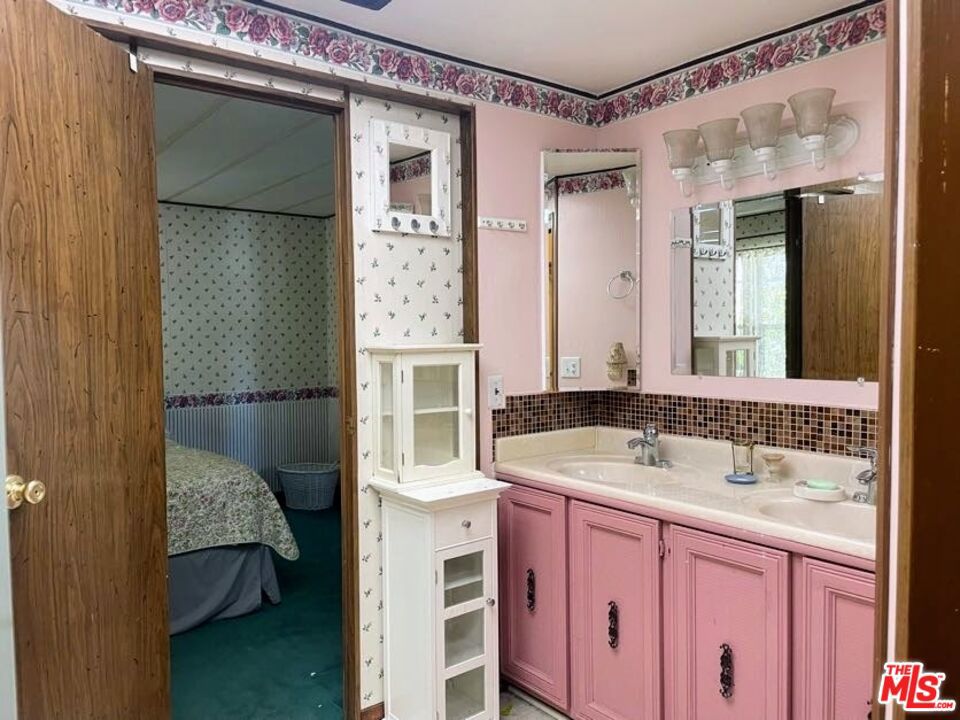 2457 Arapaho Avenue Unit: 131