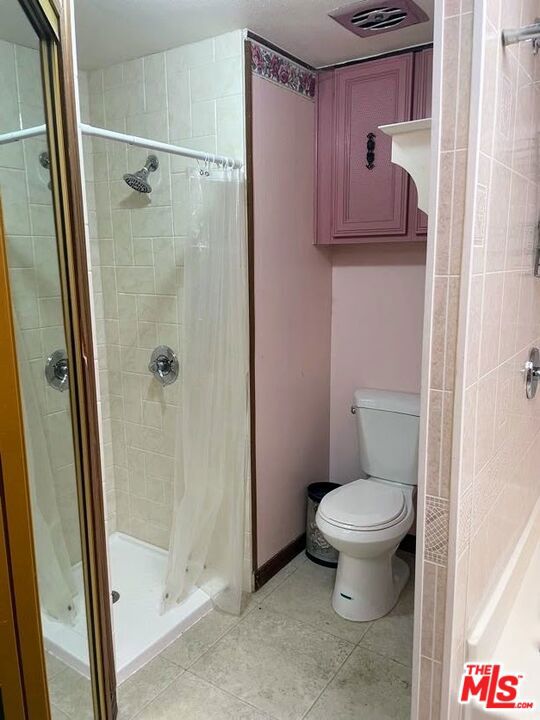 2457 Arapaho Avenue Unit: 131