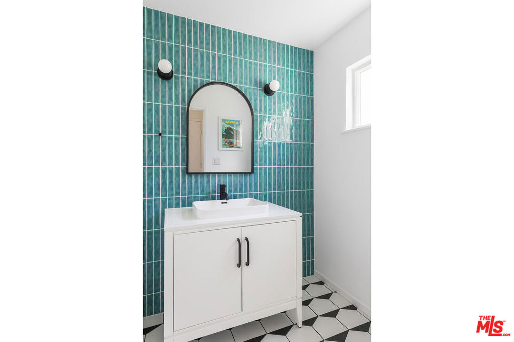 11138 Aqua Vista Street 61