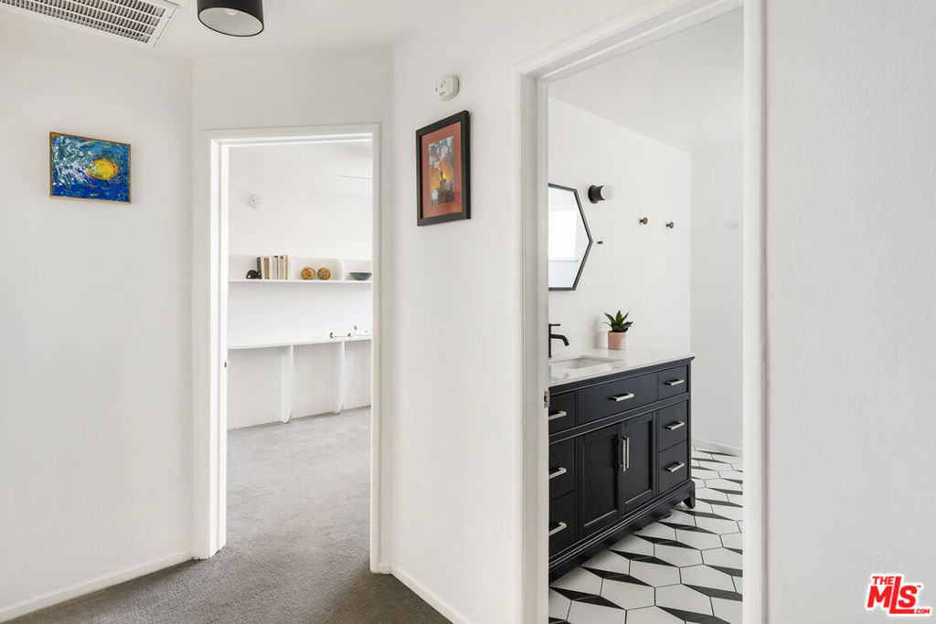 11138 Aqua Vista Street 61