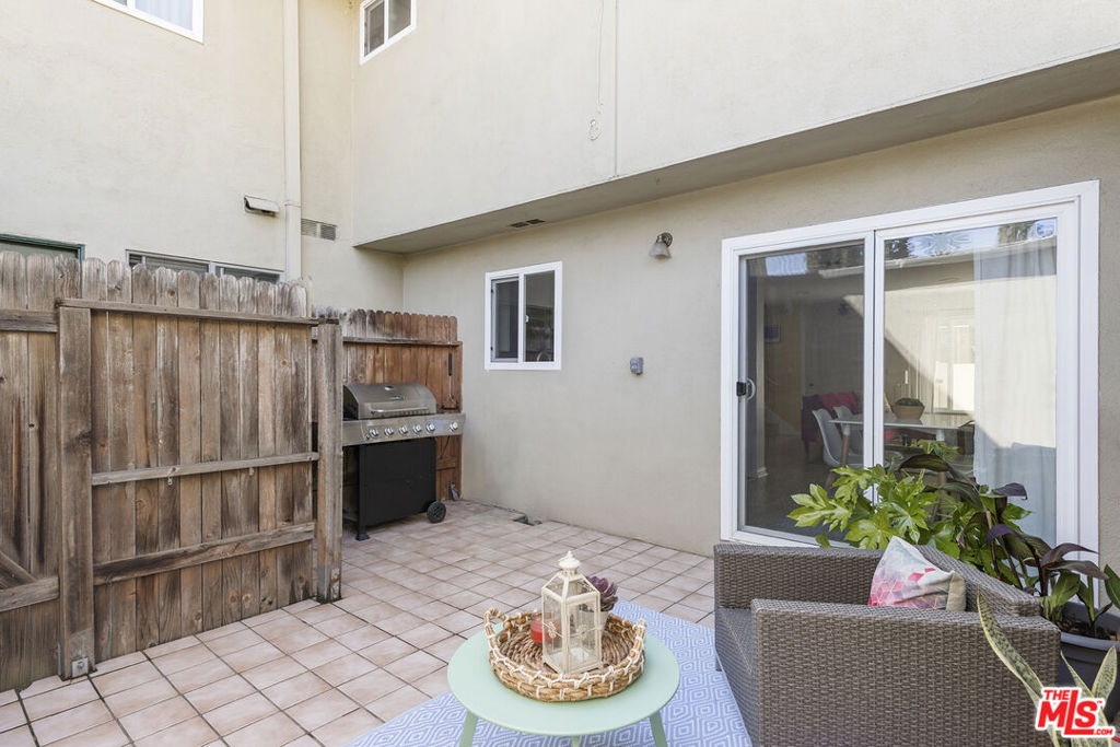 11138 Aqua Vista Street 61