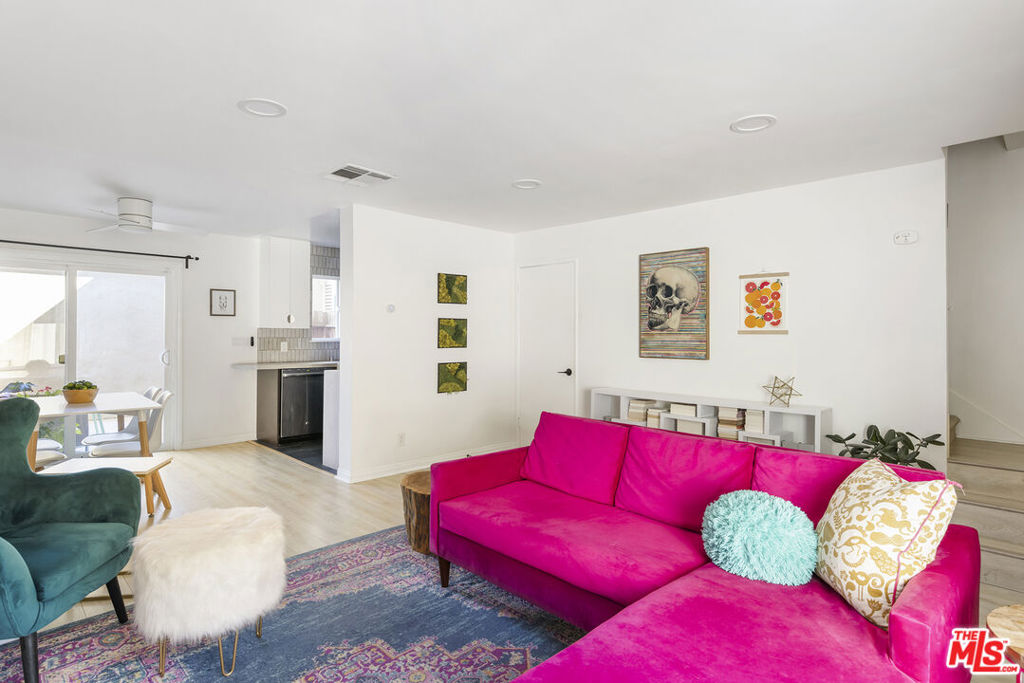 11138 Aqua Vista Street 61