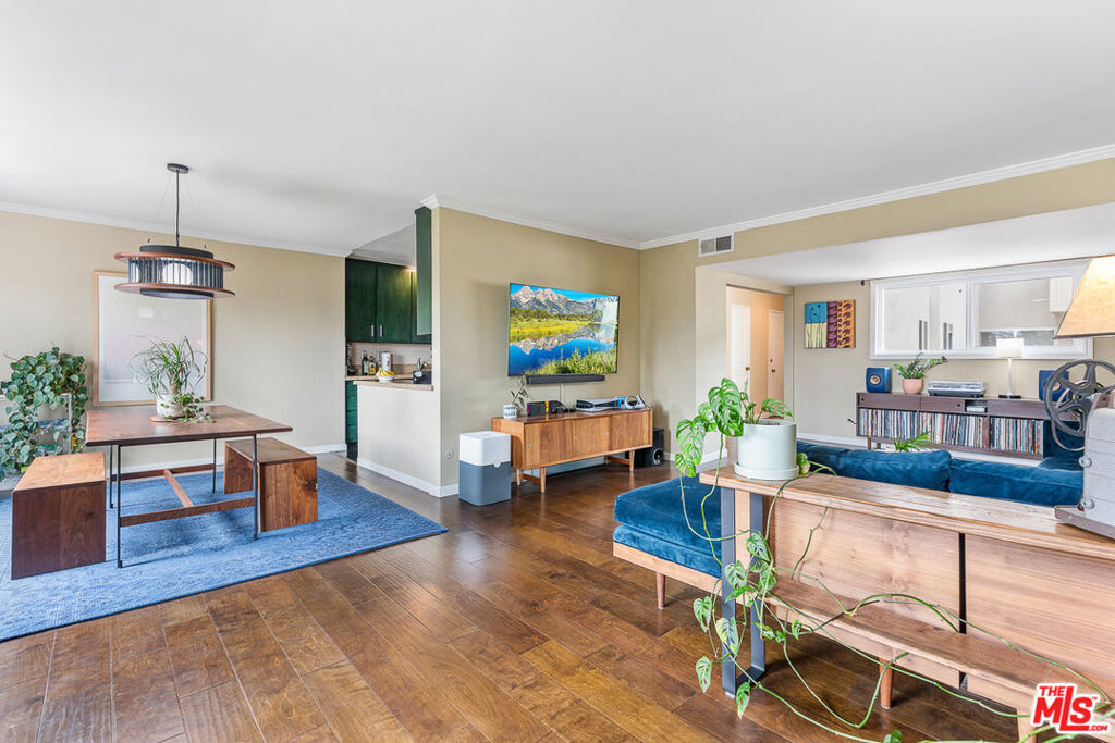 380 S Euclid Avenue 203