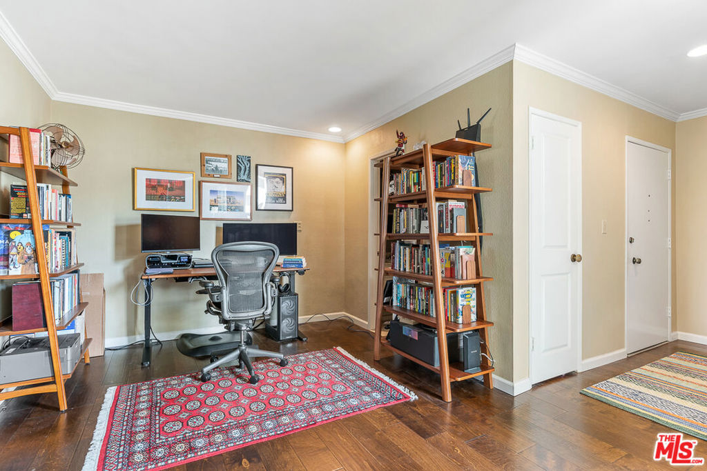 380 S Euclid Avenue 203