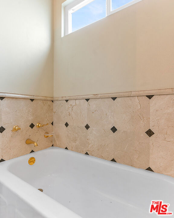 380 S Euclid Avenue 203