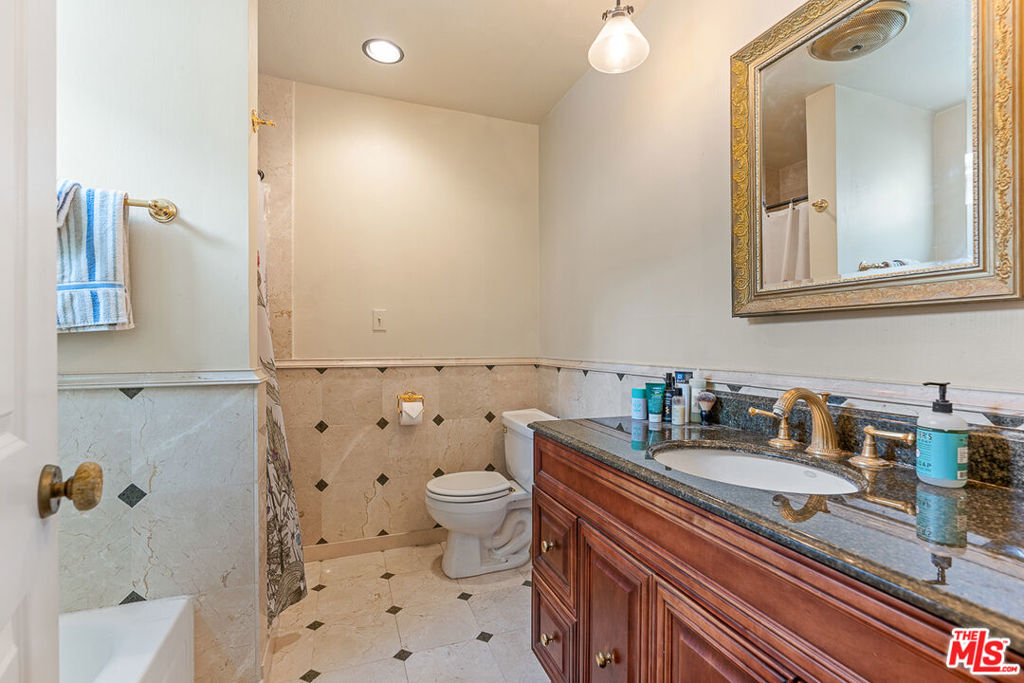 380 S Euclid Avenue 203