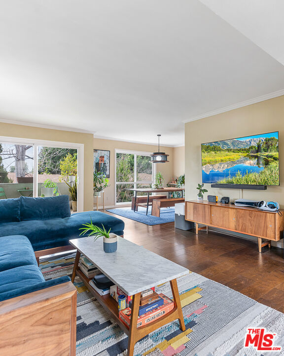 380 S Euclid Avenue 203