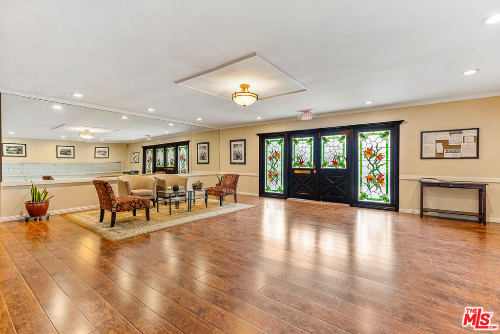 380 S Euclid Avenue 203