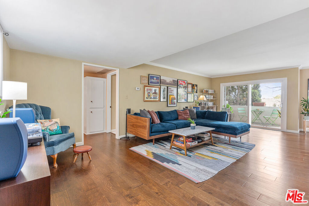 380 S Euclid Avenue 203