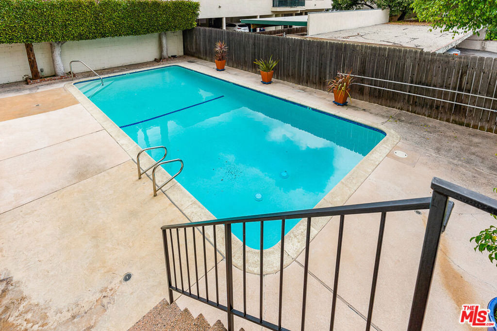 380 S Euclid Avenue 203