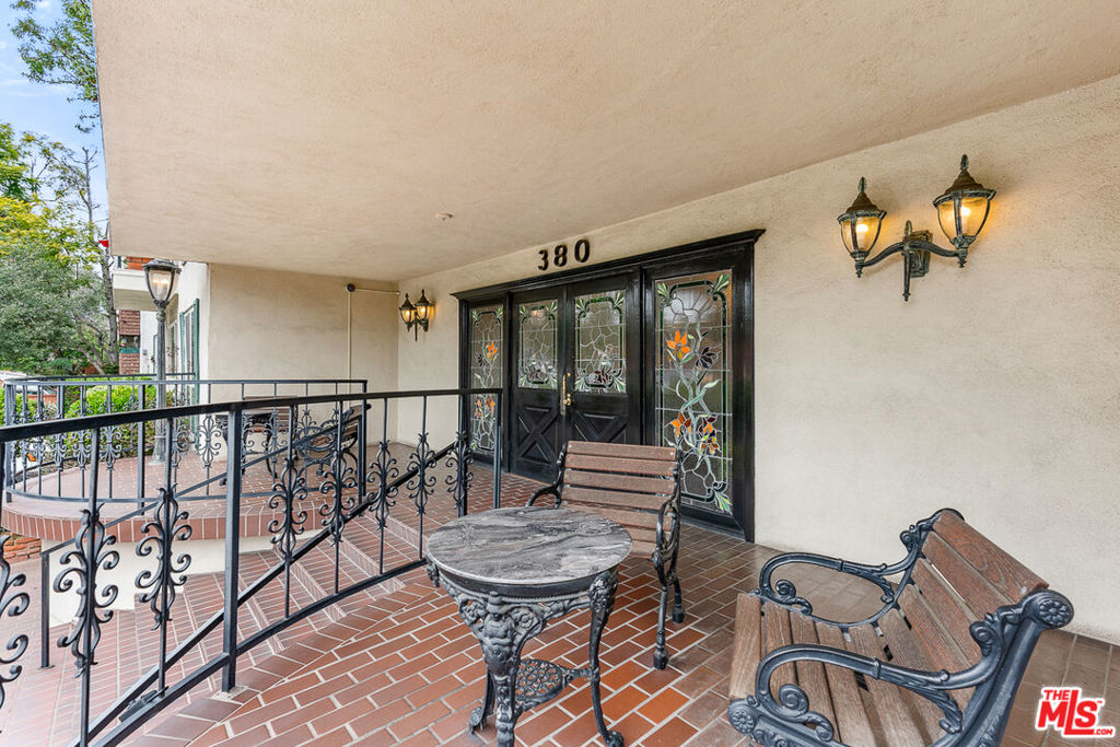 380 S Euclid Avenue 203