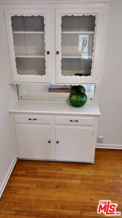 2444 Edgewater Terrace