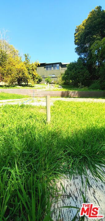 2444 Edgewater Terrace