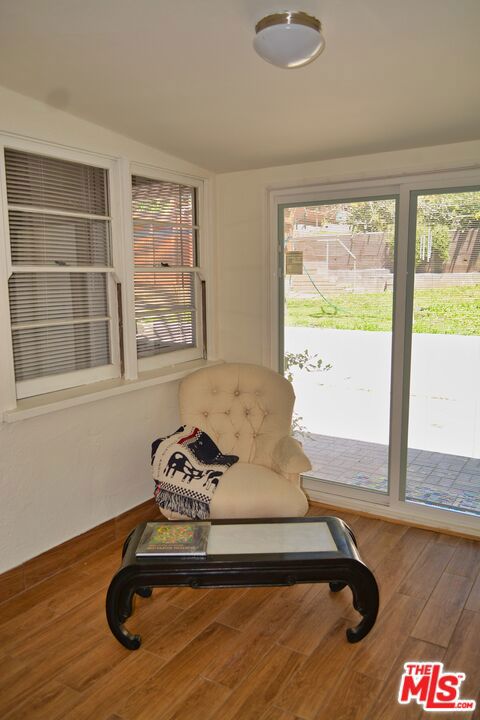 2444 Edgewater Terrace