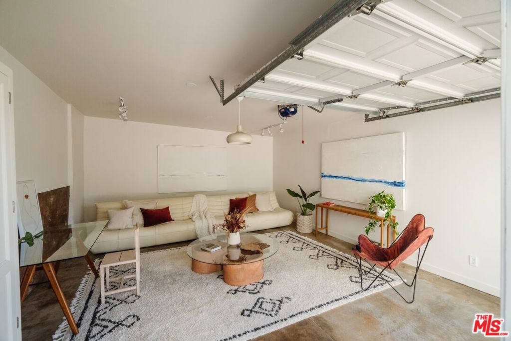 4016 Cumberland Avenue