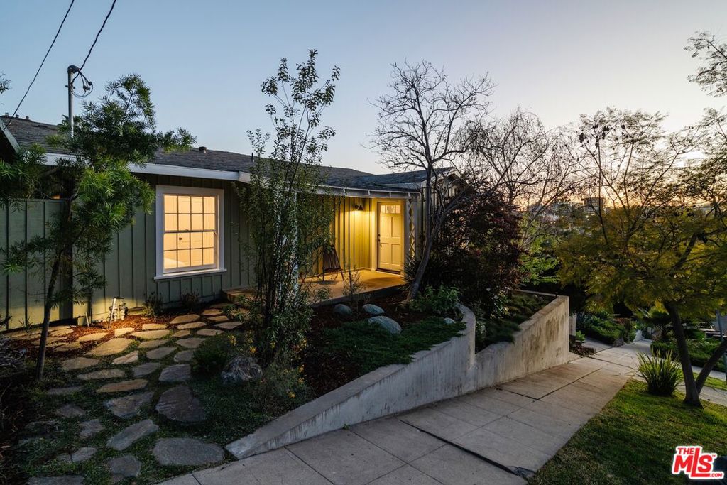 4016 Cumberland Avenue