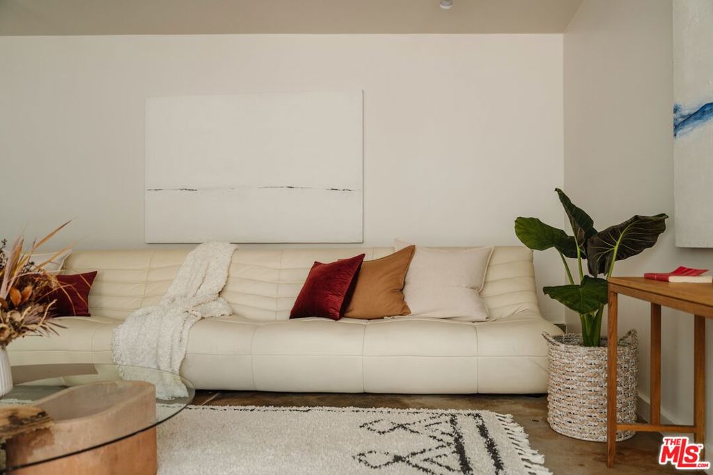 4016 Cumberland Avenue