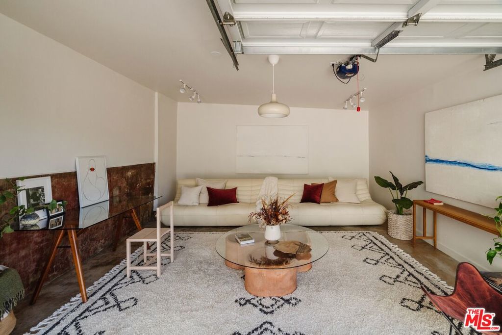 4016 Cumberland Avenue