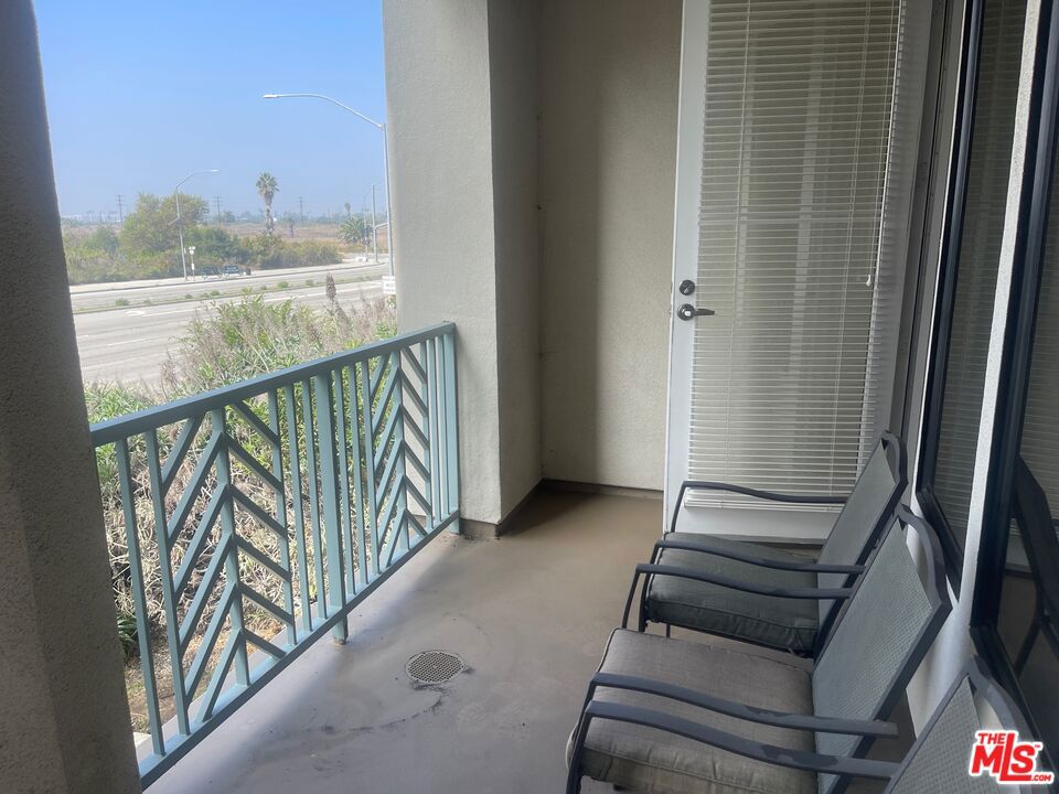 5625 Crescent Parkway 106