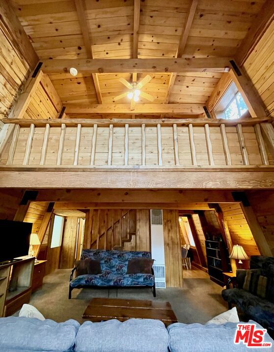 908 Pine Knot Avenue