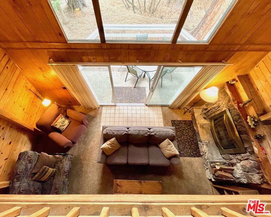 908 Pine Knot Avenue