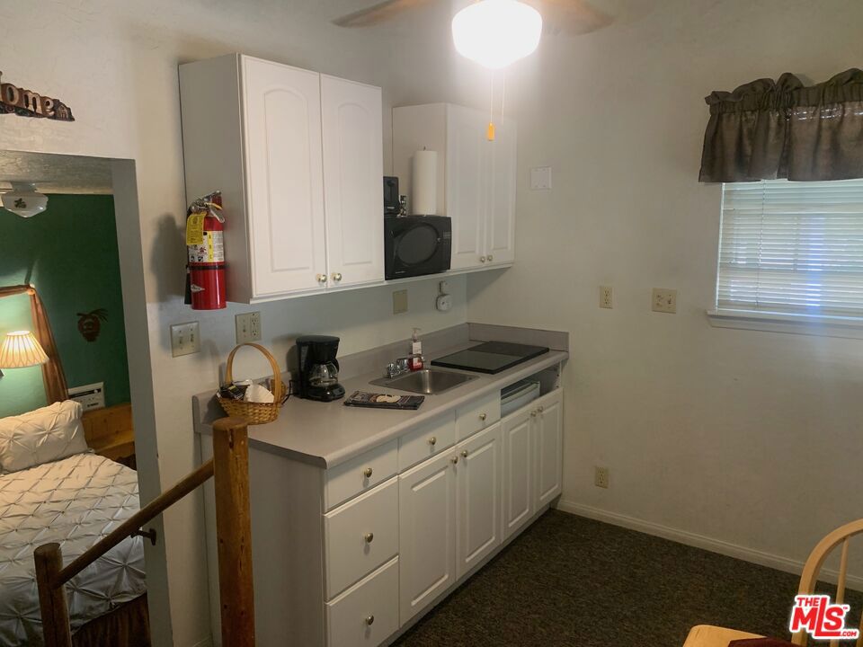 908 Pine Knot Avenue