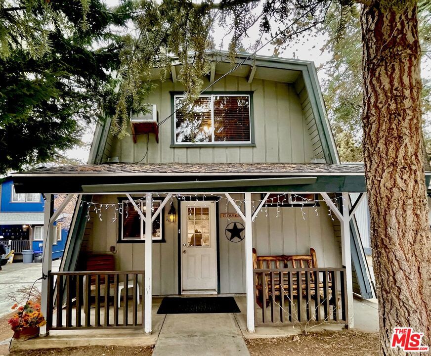 908 Pine Knot Avenue