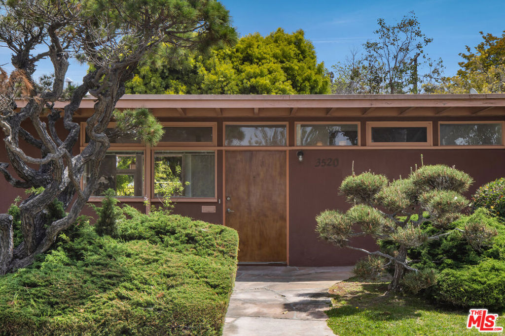 3520 Beethoven Street