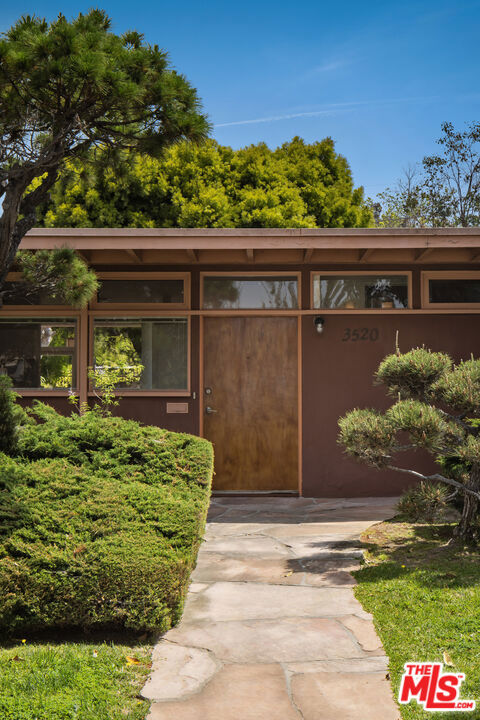 3520 Beethoven Street