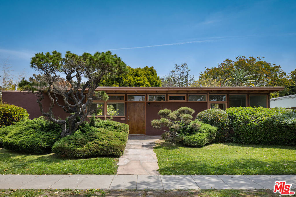 3520 Beethoven Street