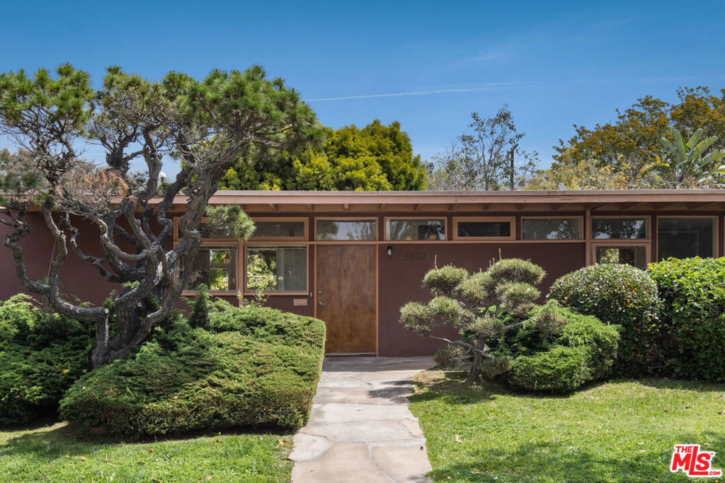 3520 Beethoven Street