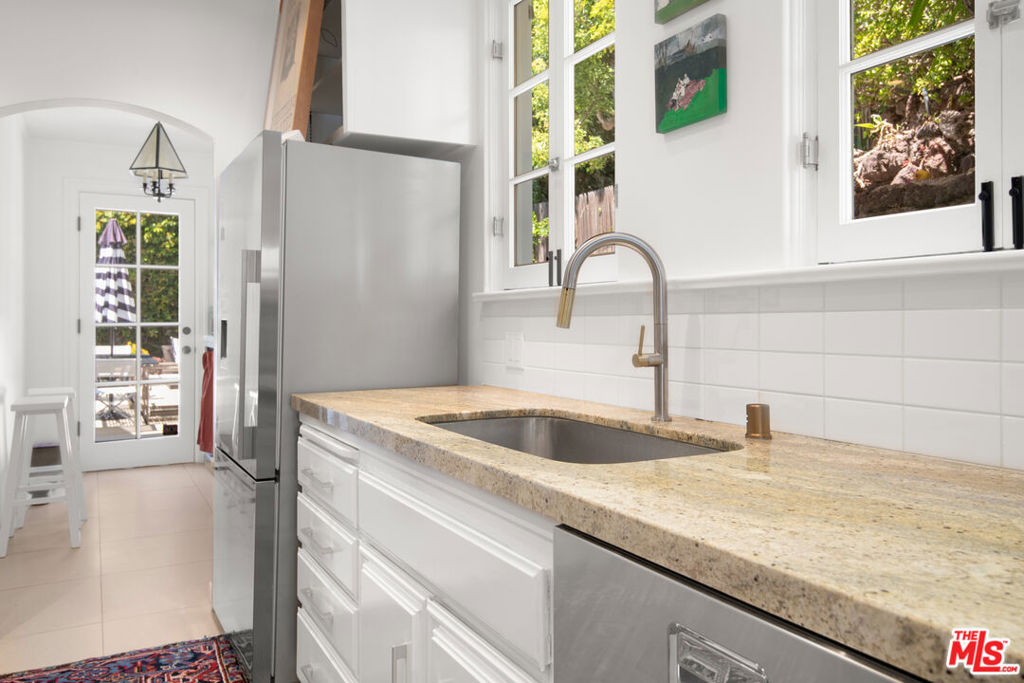 4803 Cromwell Avenue