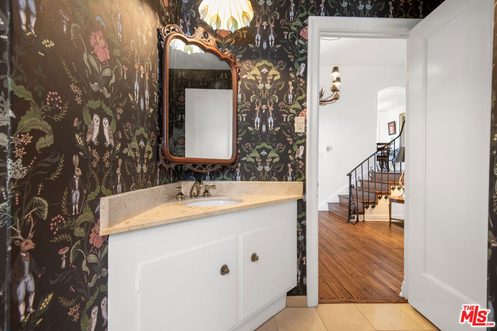 4803 Cromwell Avenue